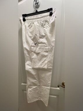 Nike Women’s White Cargo Pants - Elastic Waist